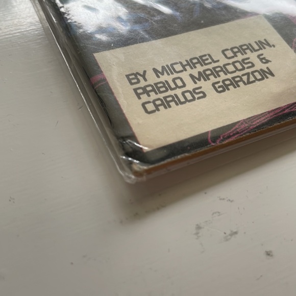 STAR TREK THE NEXT GENERATION #1 1988 - Picture 2 of 5